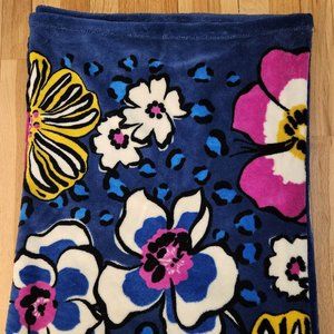 EUC Vera Bradley Throw Blanket in African Violet